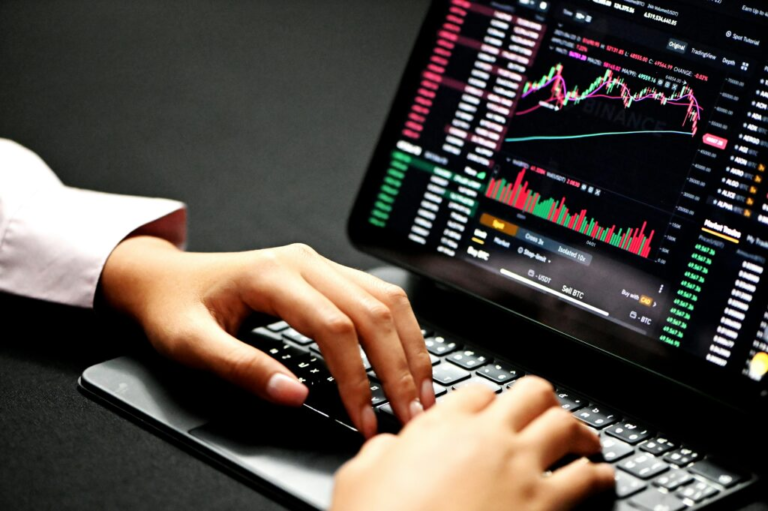 FintechZoom.io Stock Market Course: A Complete Guide to Learning Investing and Trading fintechzoom.io stock market course