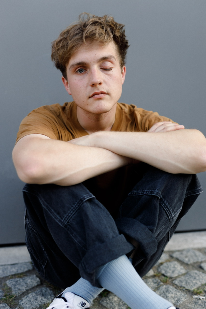 kjell brutscheidt eye condition
