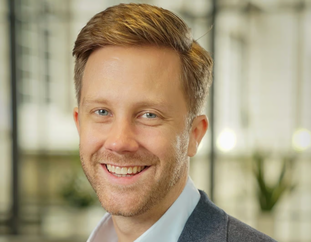 tom blomfield net worth